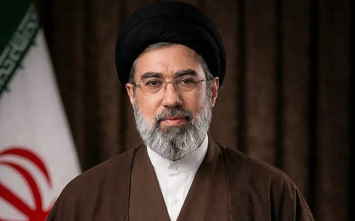 بیعت اتاق‌ اصناف مر کز استان بوشهر و اتحادیه‌های صنفی با حضرت آیت‌الله سیدمجتبی خامنه‌ای، سومین رهبر نظام مقدس جمهوری اسلامی ایران اعلام می‌دارد
