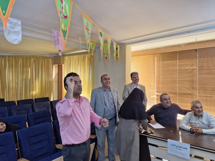 استقبال چشمگیر کارمندان و روسای اتحادیه های صنفی شهرستان بوشهر و اتاق اصناف مرکز استان بوشهر از برگزاری مسابقه دارت